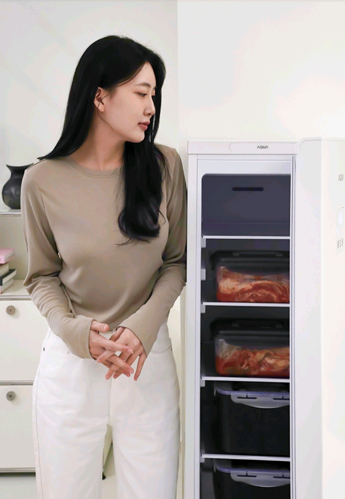 AQUA 아쿠아 슈퍼슬림 김치냉장고 화이트 121L 이미지