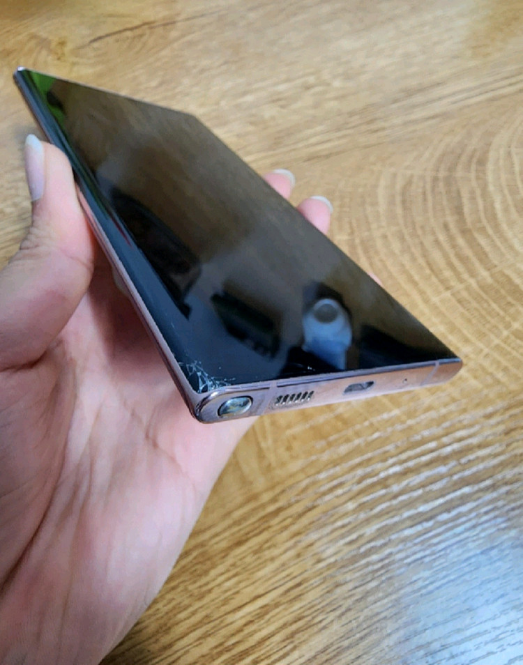 갤럭시 노트 20 울트라 이미지