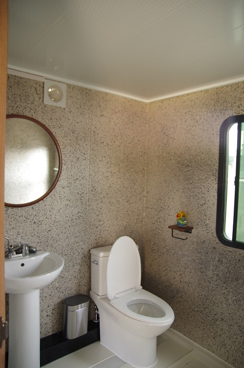 정박형 대형 카라반 (세컨하우스나 숙소로 운영가능)+컨테이너포함 이미지