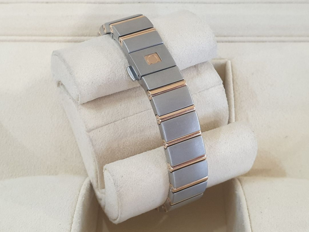 오메가 컨스틸레이션 콤비 자개다이얼 123.20.24.60.05.001 이미지