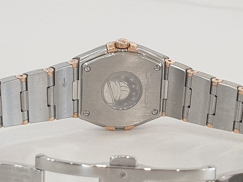 오메가 컨스틸레이션 콤비 자개다이얼 123.20.24.60.05.001 이미지