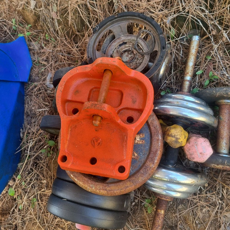 대동 경운기의 쟁기 9만원 히치판 25000원 이미지