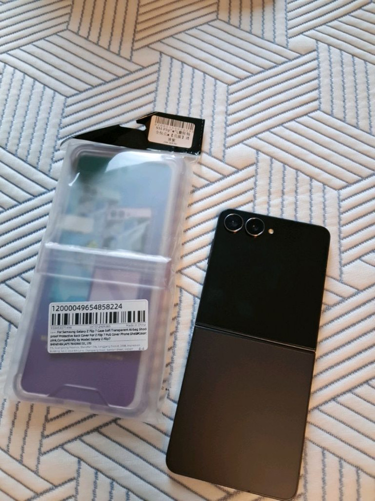 갤럭시 z플립7 블랙 512기가 어머니가 쓰시던 중고기계 이미지