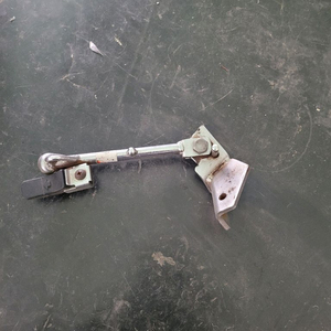 줌머50 사이드보조 스텐드 이미지