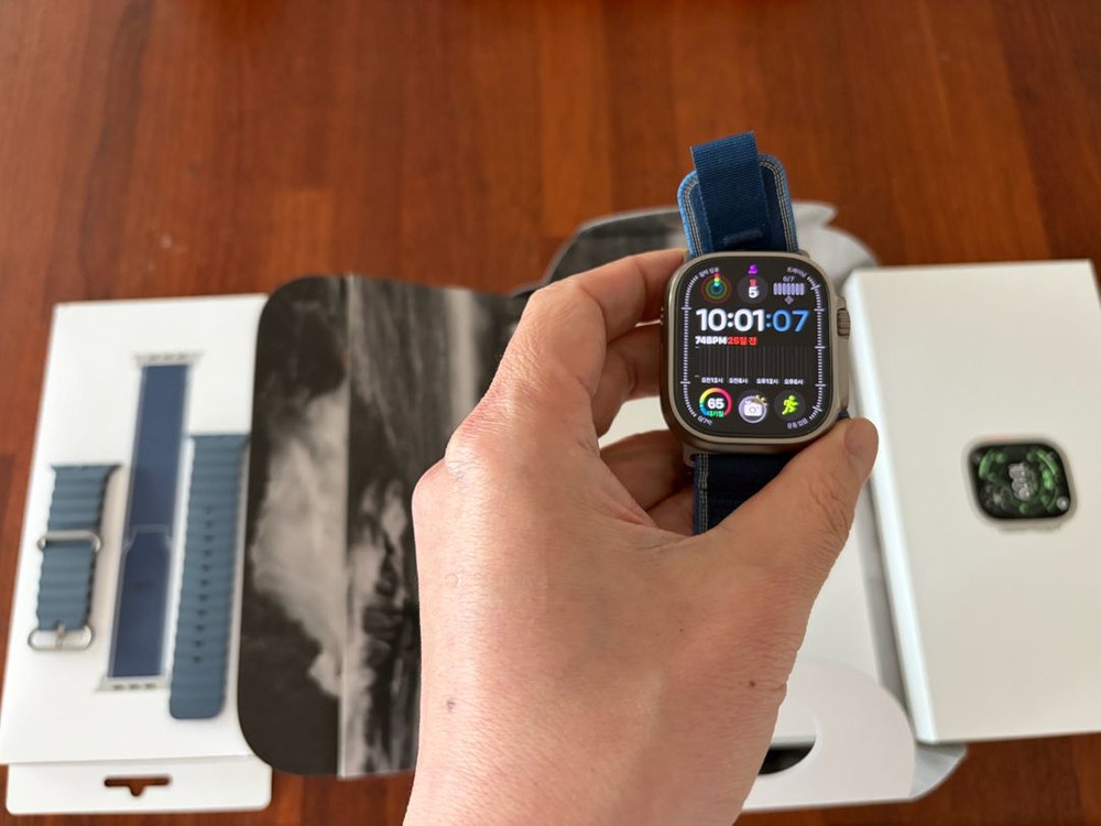 애플워치 울트라 3세대(티타늄) 판매합니다. 이미지