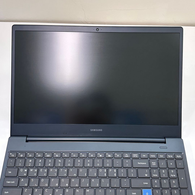 삼성 15인치 NT751BBC i7-9650H / D4 8GB / 256GB 중고노트북 이미지