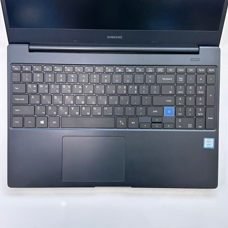 삼성 15인치 NT751BBC i7-9650H / D4 8GB / 256GB 중고노트북 이미지