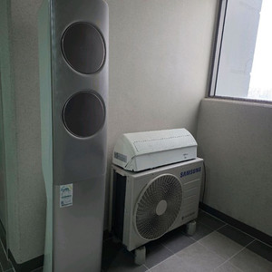 삼성전자 무풍에어컨 2in1 스탠드 , 벽걸이 , 실외기, 리모콘 2개 이미지