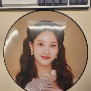 프로미스나인 love from 이서연 피켓 이미지