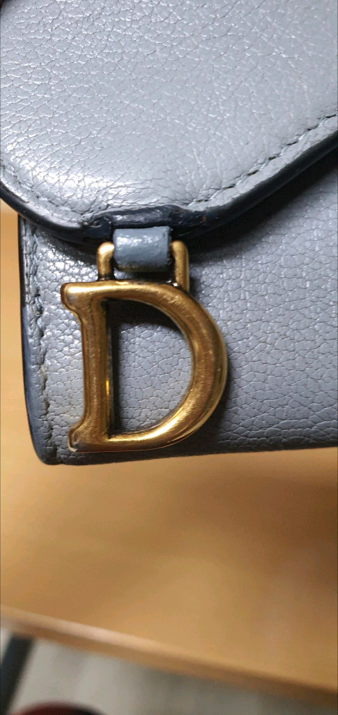 디올 로투스 반지갑/지갑 정품A급(감정O)구찌프라다루이비통디올고야드샤넬셀린느보테가생로랑발렌시아가버버리가방 이미지