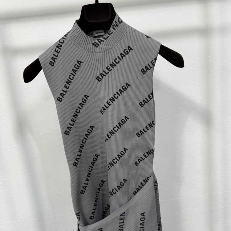 발렌시아가 로고 프린트 랩 민소매 원피스 이미지