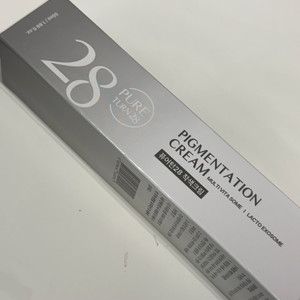 (미개봉 새상품)퓨어턴 28 착색크림 이미지