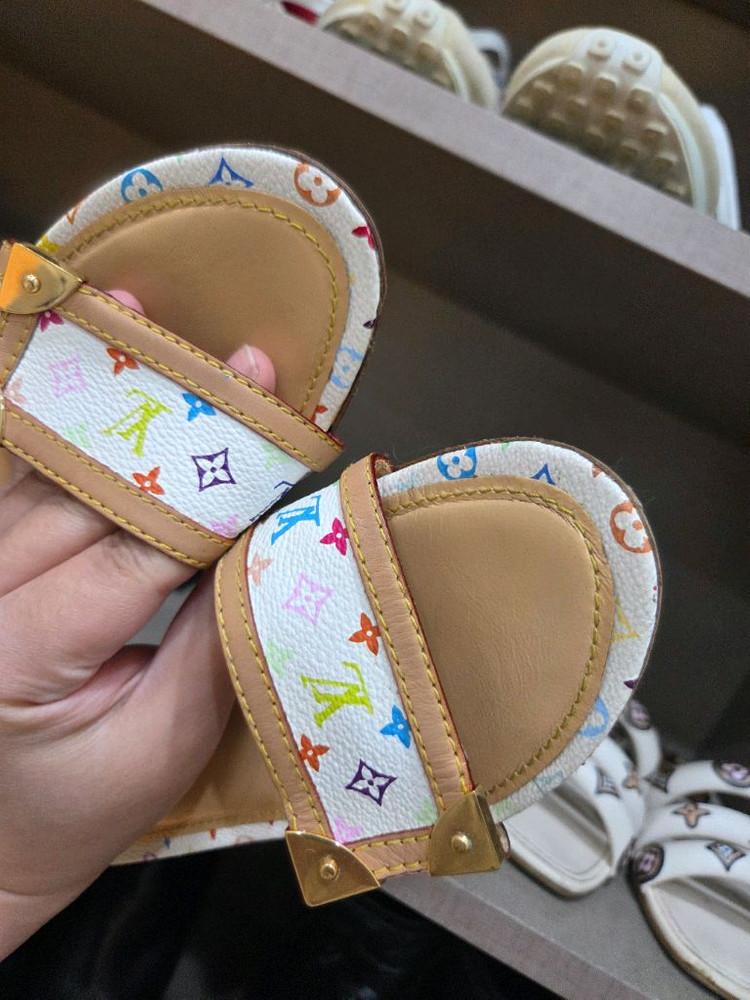 루이비통 멀티 뮬 슬리퍼 38.5 이미지