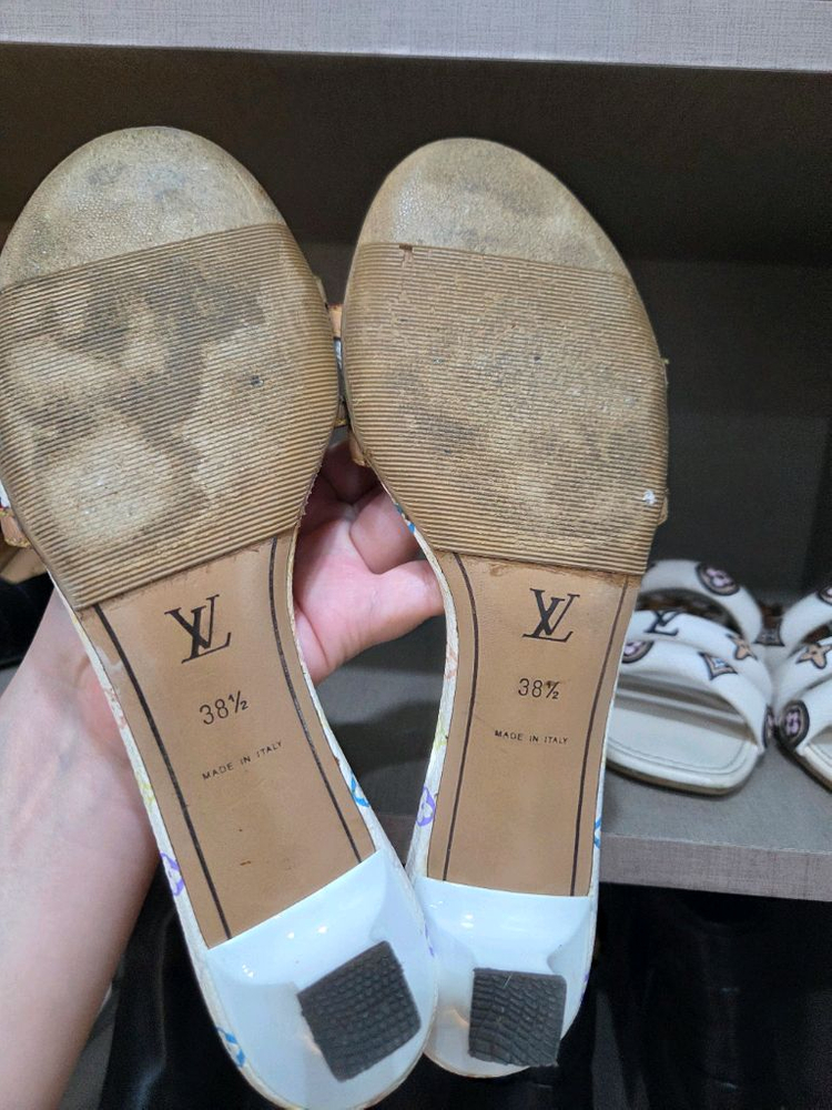 루이비통 멀티 뮬 슬리퍼 38.5 이미지