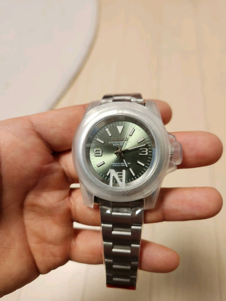 롤렉스 세이코 모드 올리브그린 이미지