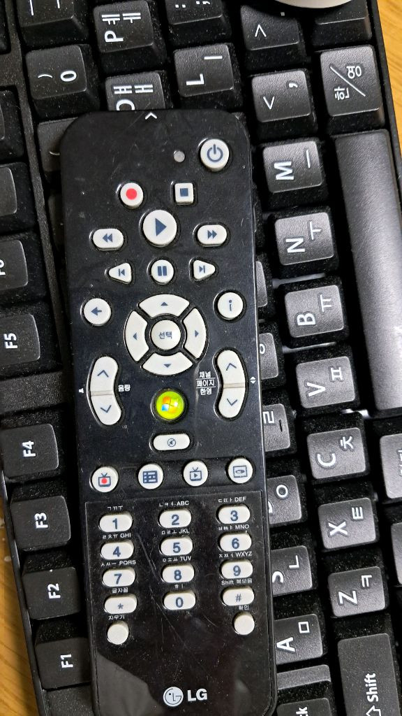 i7 쿼드코어 23인치 일체형 올인원 터치스크린 PC 이미지