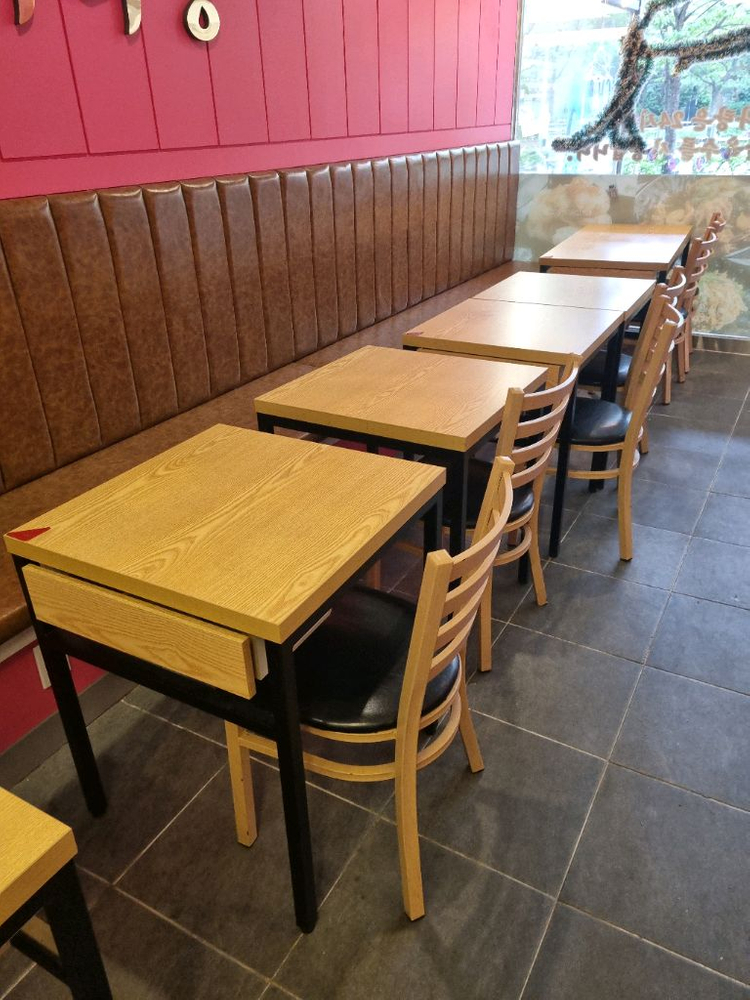 식당 4인, 2인 식탁의자세트 이미지