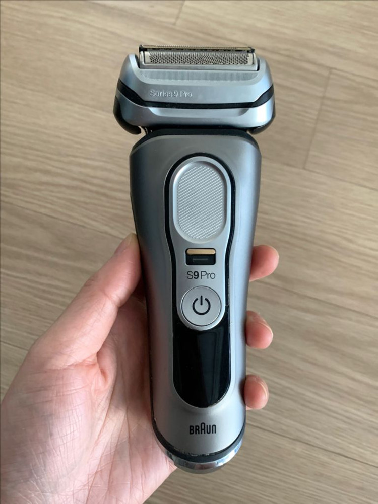 BRAUN 전기면도기 세트 시리즈9 PRO, 세척액 6개 이미지