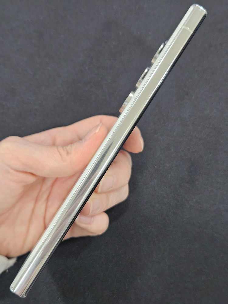 갤럭시S23울트라 512GB 이미지