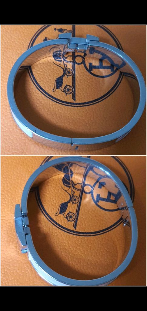 에르메스 클릭아슈pm 팔찌 정품A급(감정O)구찌프라다루이비통디올고야드샤넬셀린느보테가생로랑발렌시아가버버리반클리프가방 이미지