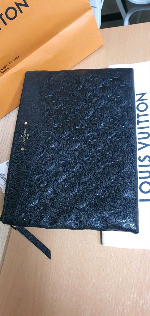 루이비통 앙프렝뜨 클러치백/파우치백 정품S급(영수증O)구찌프라다루이비통디올고야드샤넬셀린느보테가생로랑발렌시아가가방 이미지