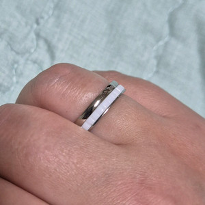 부쉐론 콰트로 더블화이트에디션 링 반지 팝니다 이미지