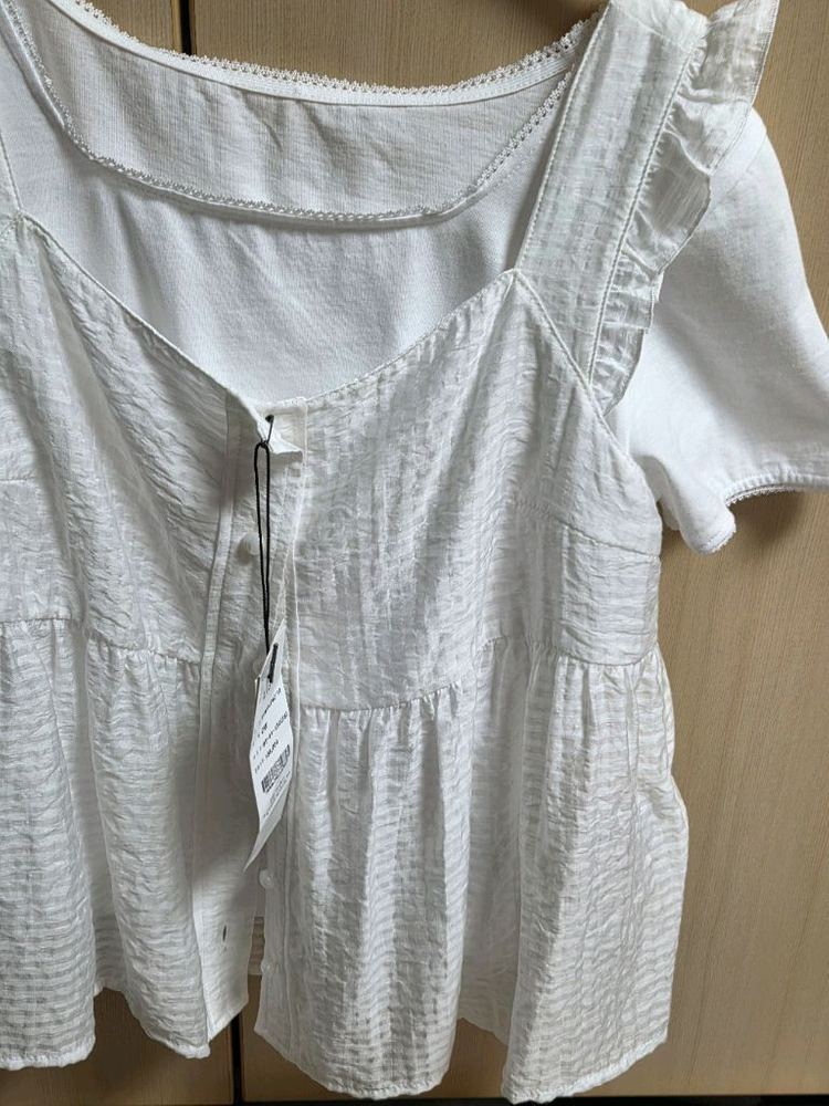 프릴 블라우스 뷔스티에 이미지