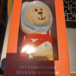 스타벅스 토이스토리 베어리스타 포키 이미지