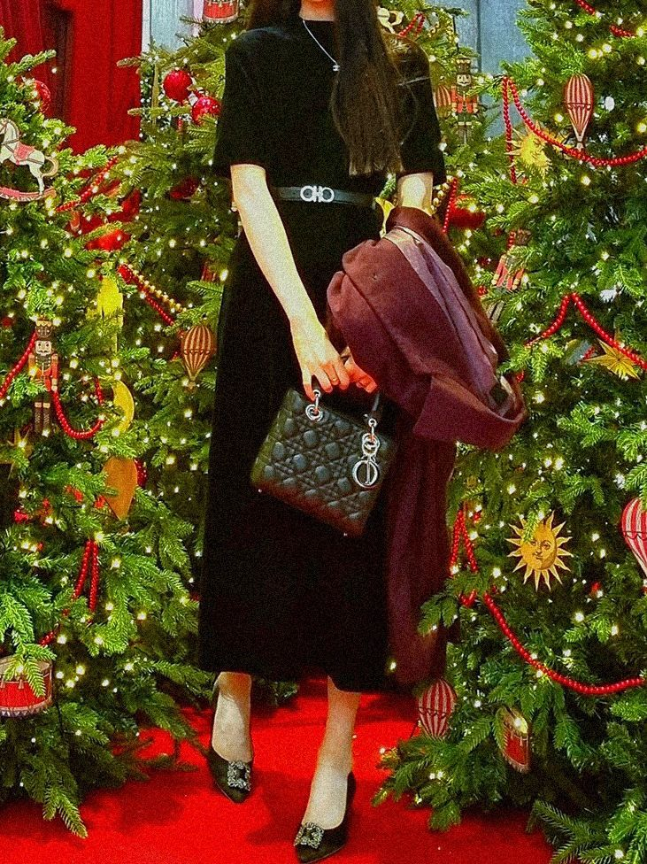 고급 벨벳 반팔 롱원피스 롱드레스 블랙 파티룩 연말룩 이미지