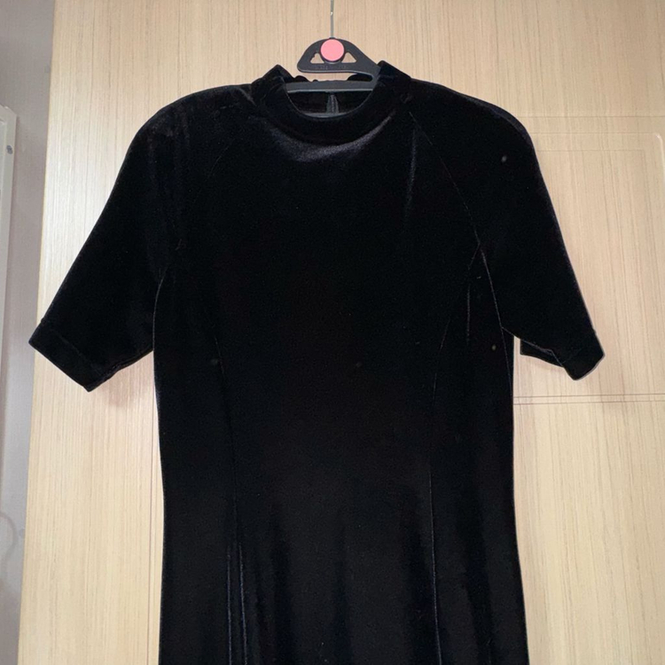 고급 벨벳 반팔 롱원피스 롱드레스 블랙 파티룩 연말룩 이미지