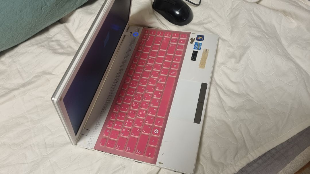삼성 노트북 NT300V5A 부품용 또는 사무용 이미지