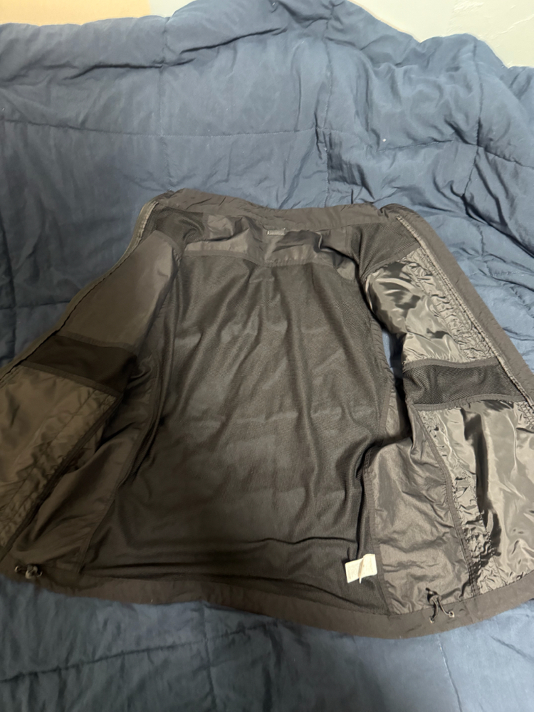 한번입은 노스페이스 망사 메쉬 여름조끼 검정색 조끼 작업조끼 안전조끼 포켓조끼 110 2XL 이미지