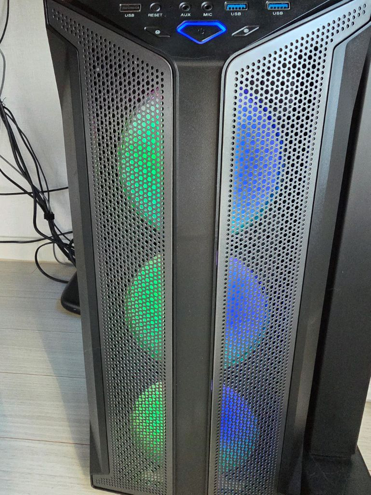 고성능 게이밍 컴퓨터 PC 본체 RTX5080 9800X3D 이미지