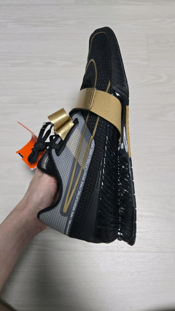 나이키 로말레오4 역도화 헬스화 트레이너화 305mm 판매합니다 왕발 빅사이즈 이미지