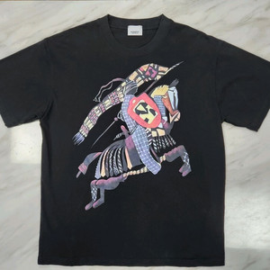 [좋습니다 남성용] 버버리 기사 프린팅 반팔 티셔츠 L 사이즈 루이비통 샤넬 구찌 펜디 프라다 에르메스 디올 아미리 이미지