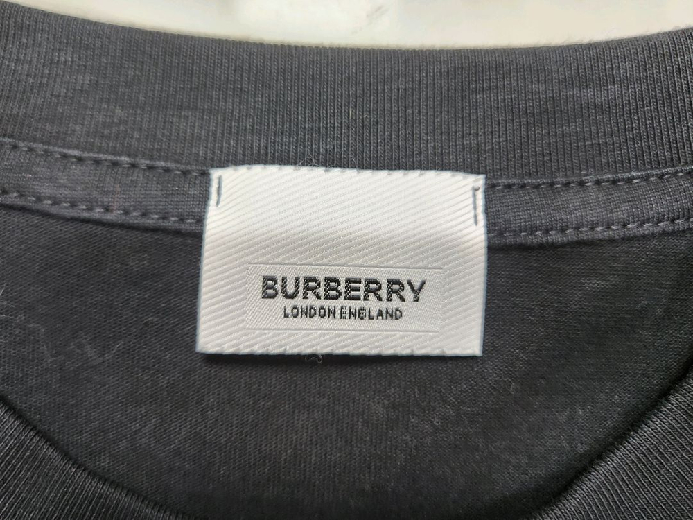 [좋습니다 남성용] 버버리 기사 프린팅 반팔 티셔츠 L 사이즈 루이비통 샤넬 구찌 펜디 프라다 에르메스 디올 아미리 이미지