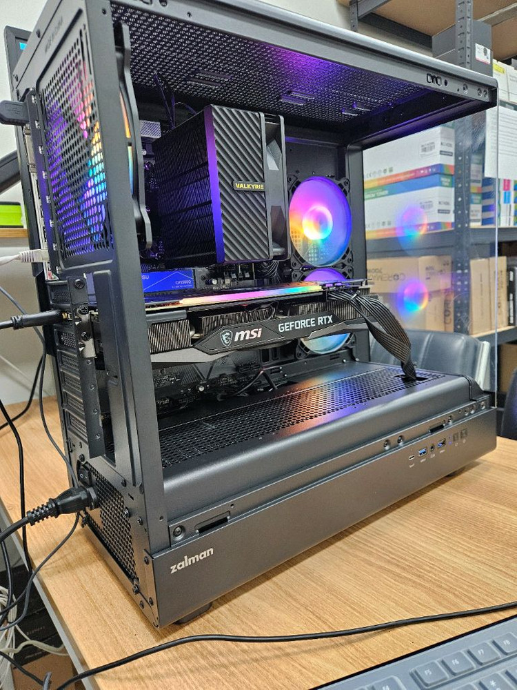 라이젠7 5700X RTX 3070ti 데스크탑 팝니다 이미지