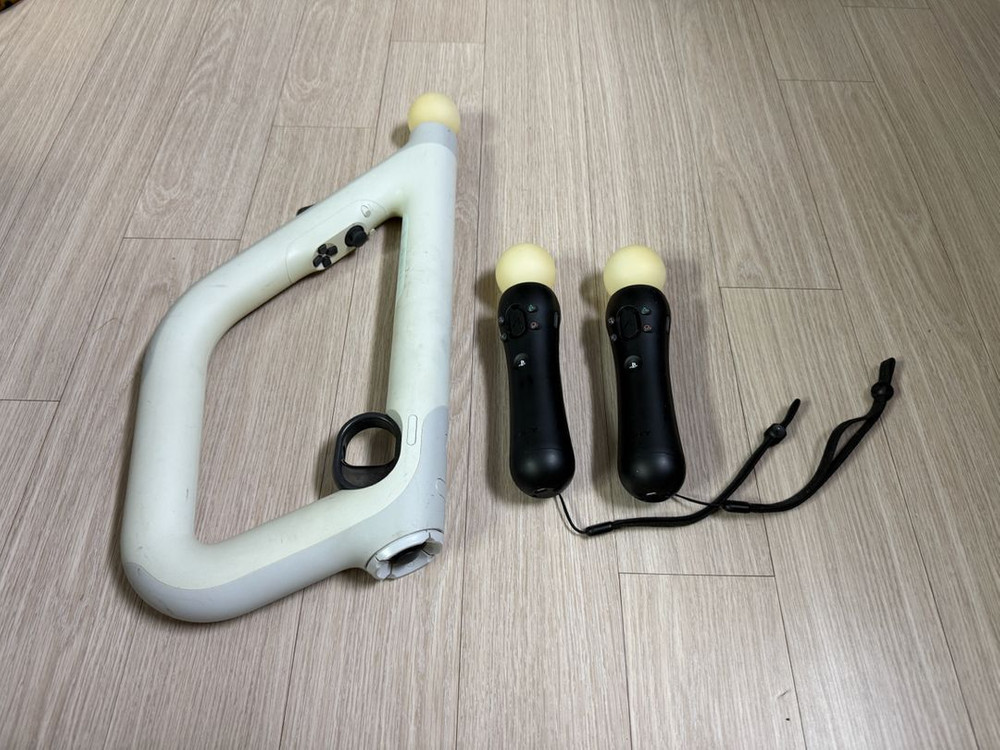 플스4 PS4 Pro 1TB + VR(2세대 3번세트) 풀박스 판매 합니다 이미지