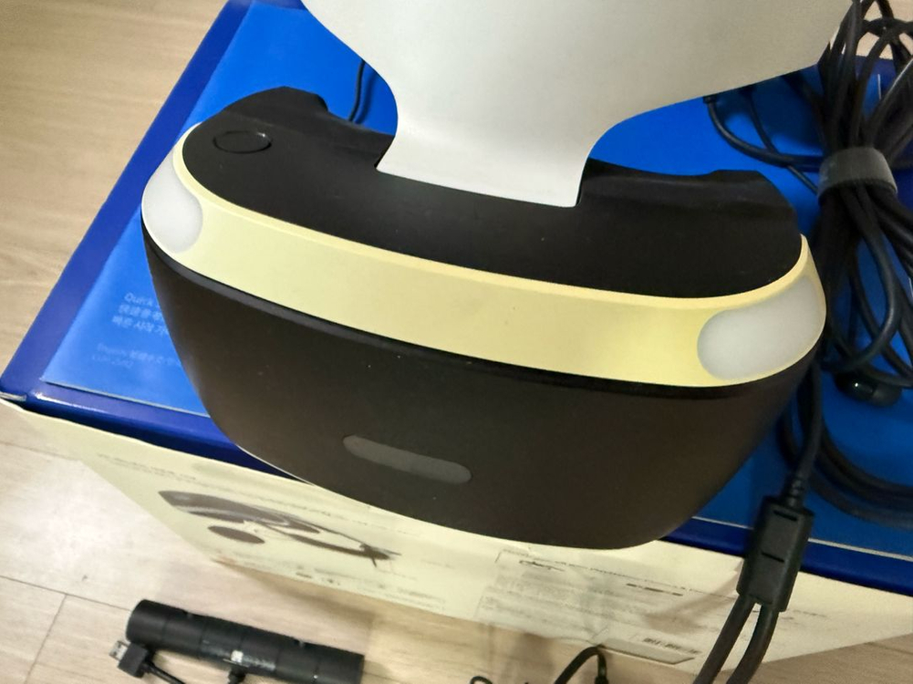 플스4 PS4 Pro 1TB + VR(2세대 3번세트) 풀박스 판매 합니다 이미지