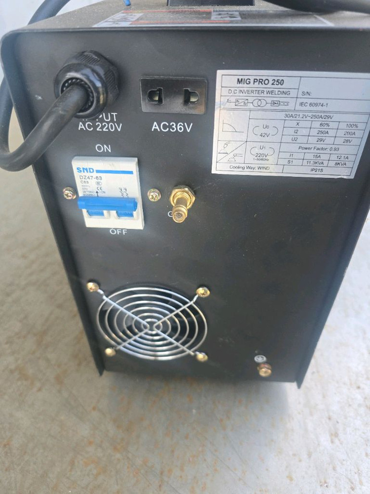 [예스웰더] CO2 용접기 (MIG-PRO250) 논가스용접기 co2용접기 이미지