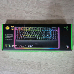 레이저 블랙 위도우 V4 PRO 게이밍 키보드 / RAZER 이미지