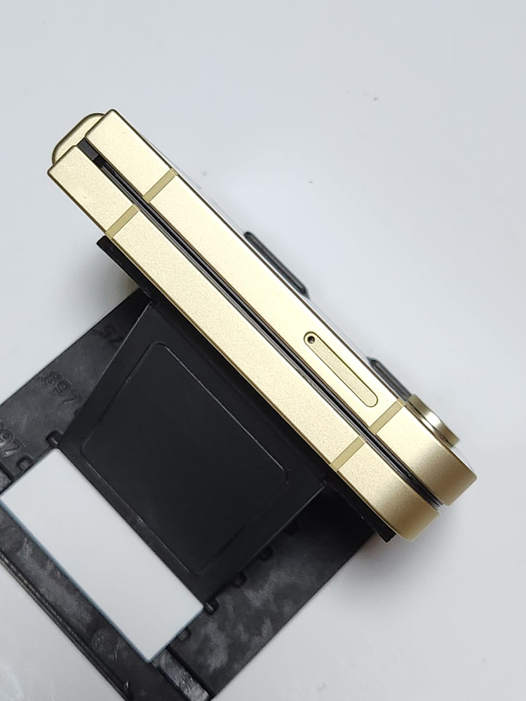 갤럭시Z플립6 256G 옐로우 공기계 60655 이미지