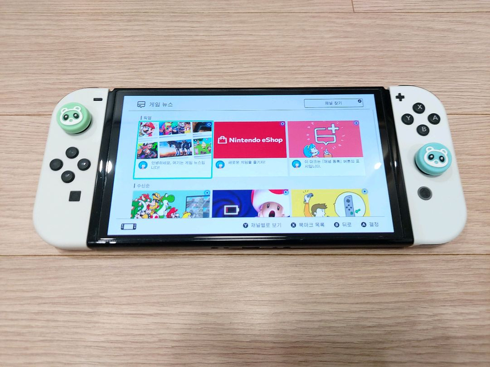 닌텐도스위치 OLED 화이트 단품 이미지