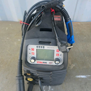 레빈 XTRAMIG 반자동 200A 230V ARC/MMA/MIG/TIG 용접기(논가스용접기) 이미지