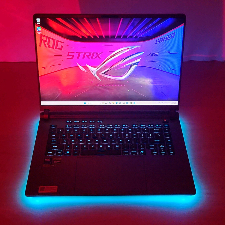 ASUS ROG Strix G16 게이밍노트북 울트라9+32G / RTX5070+LEDmini 이미지
