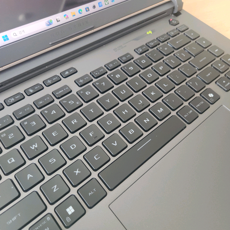 ASUS ROG Strix G16 게이밍노트북 울트라9+32G / RTX5070+LEDmini 이미지