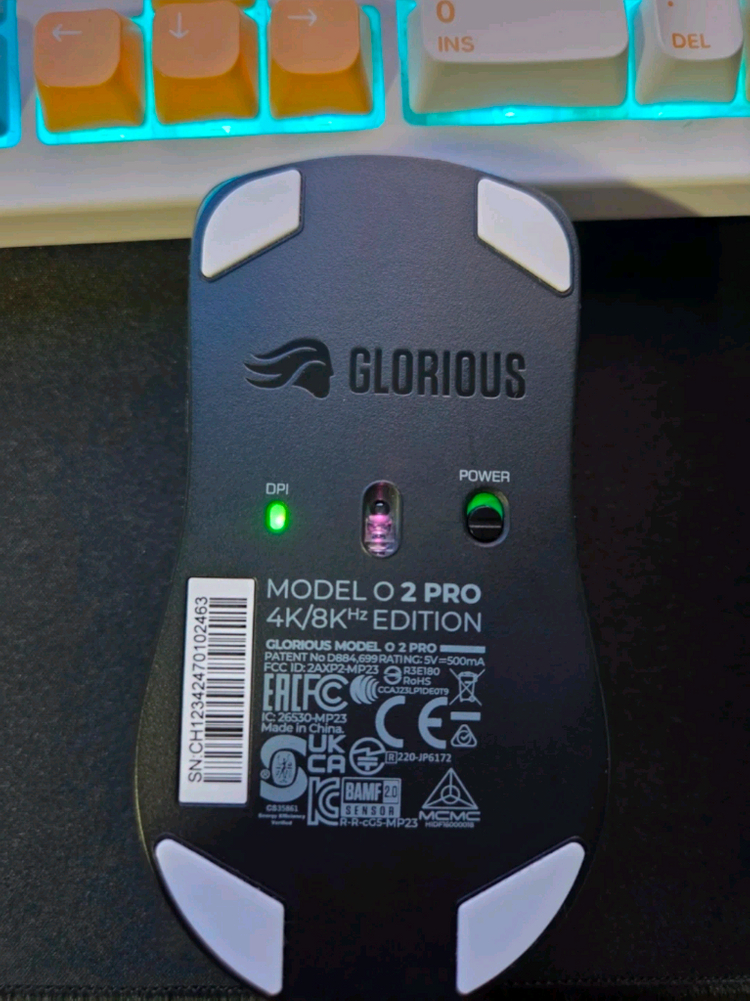 글로리어스 Model O2 PRO 8K 게이밍 무선마우스 판매합니다. 이미지
