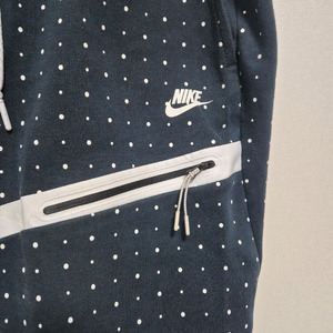 나이키 테크팩 도트무뉘 반바지!최상품!휘귀탬!한정판! 이미지