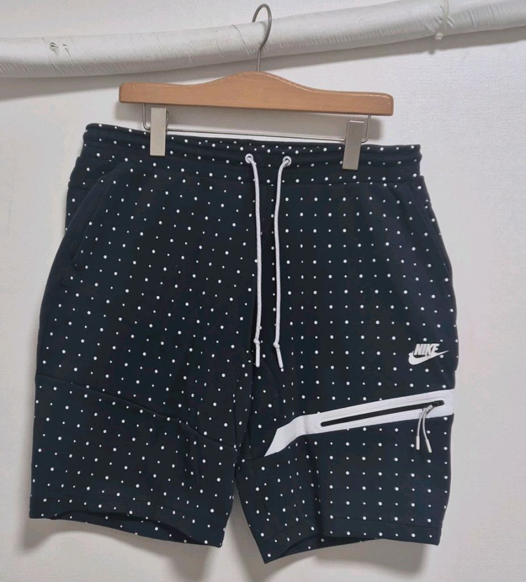 나이키 테크팩 도트무뉘 반바지!최상품!휘귀탬!한정판! 이미지