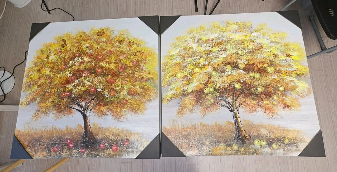 유화작가 작품 황금박 사과나무 그림 두점 이미지